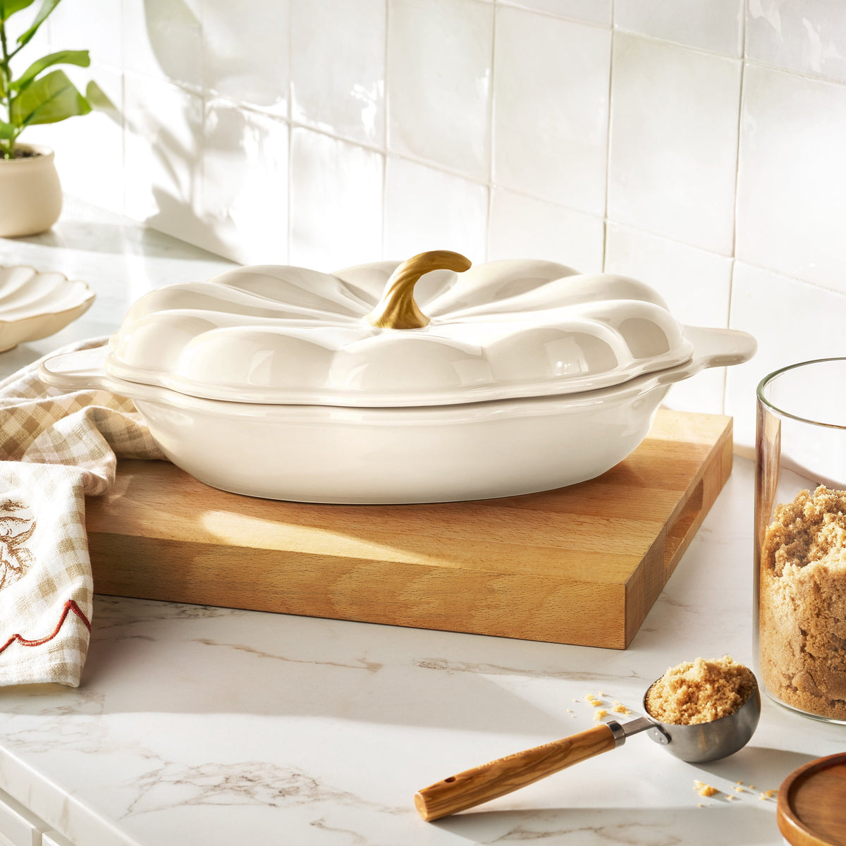 PioneerHome™ 3-Quart Oval Pumpkin Stoneware Baker with Lid, Linen - PioneerHome™
