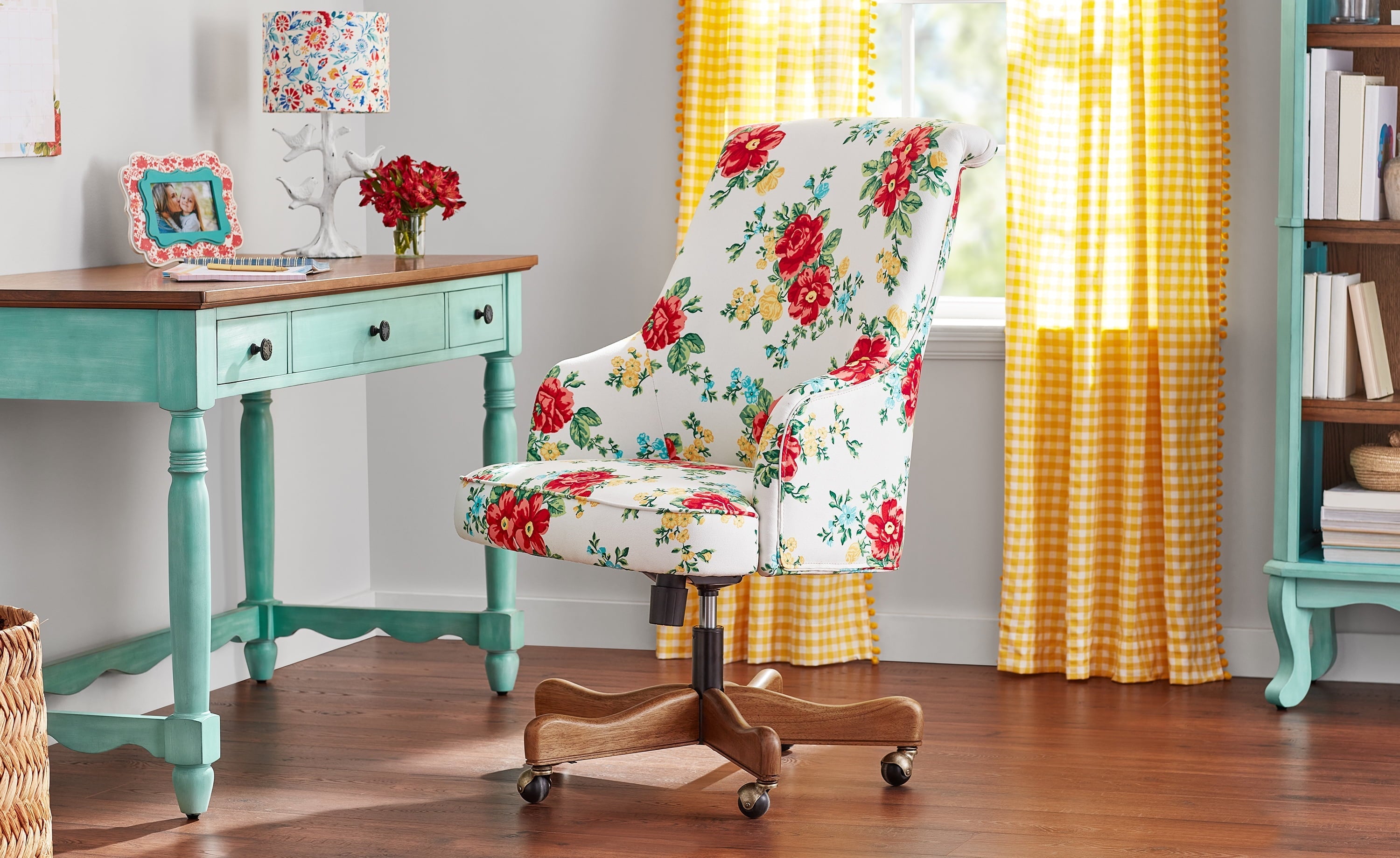 PioneerHome™ Office Chair, White - Classic Cottagecore Essential Perfect For - PioneerHome™