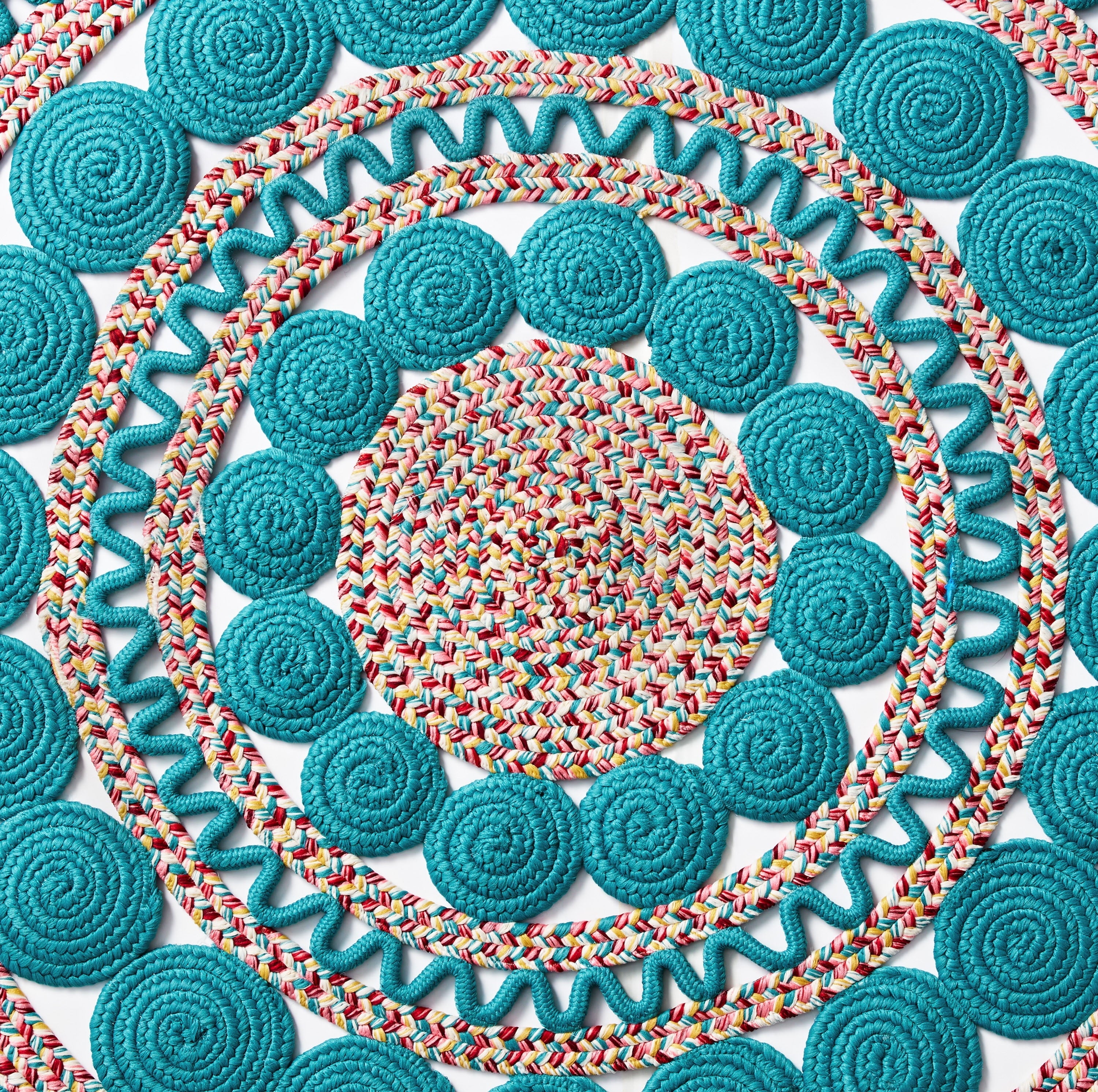 PioneerHome™ Braided Floral Round Rug, 48" - PioneerHome™