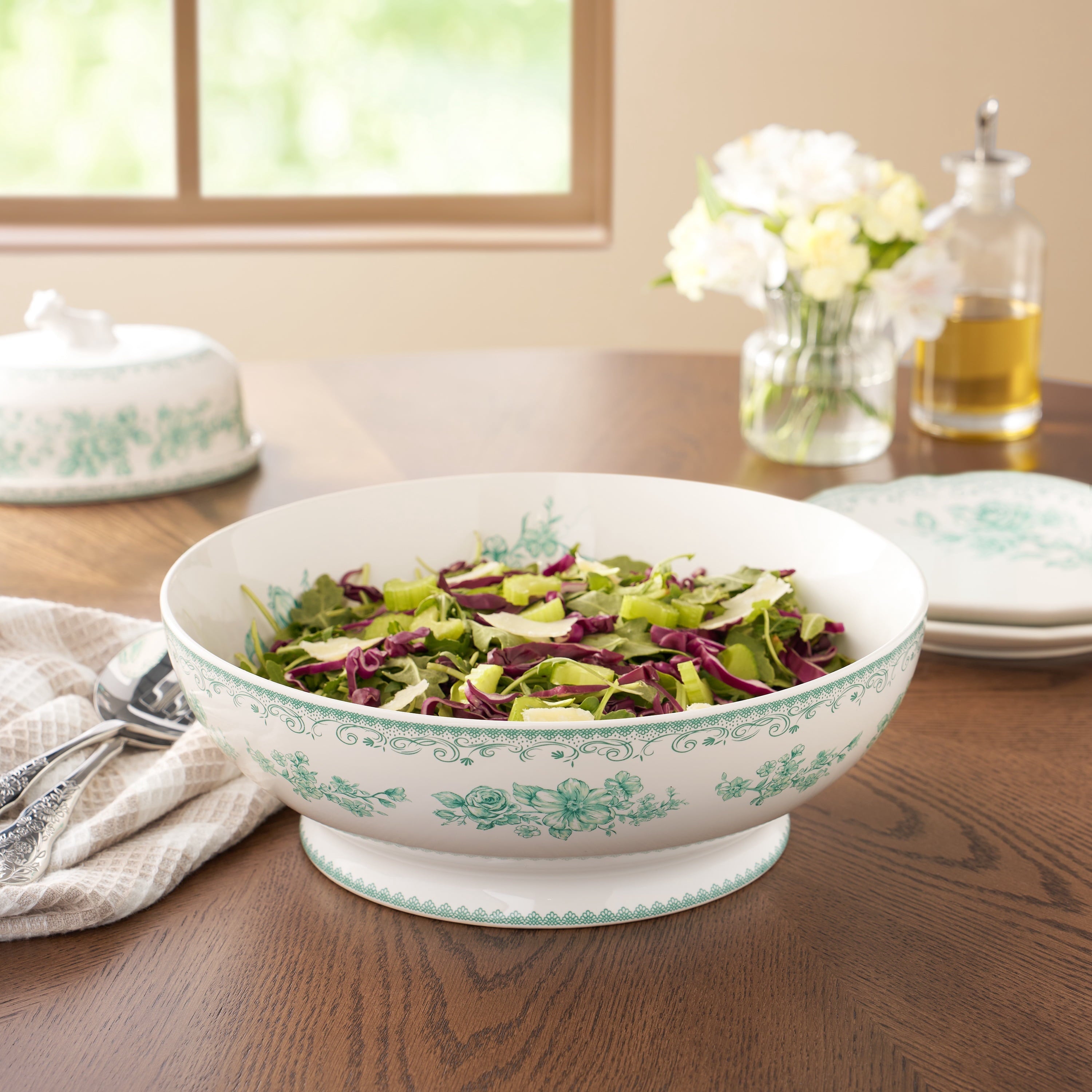 PioneerHome™ Agatha Stoneware 11-inch Serving Bowl, Green - PioneerHome™